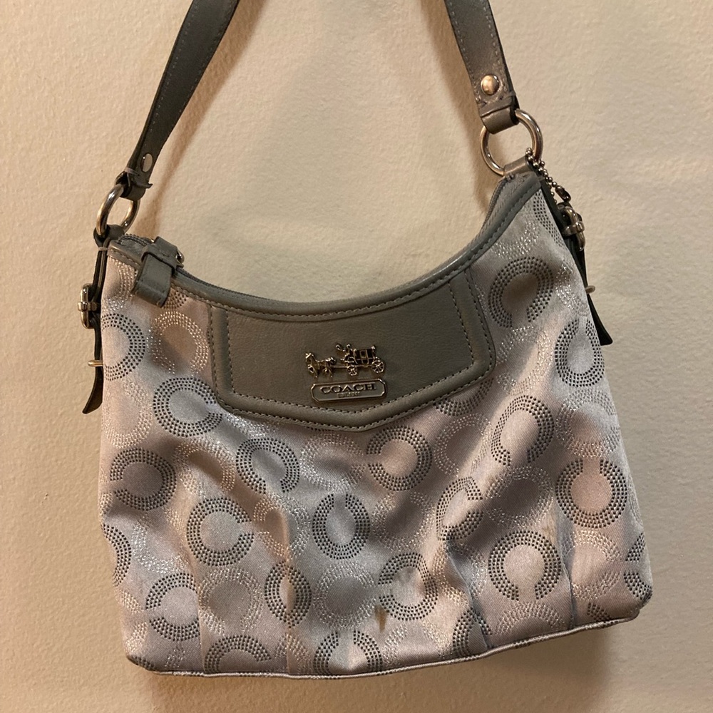 Silver Coach Purse/Handbag, great condition lightweight very beautiful